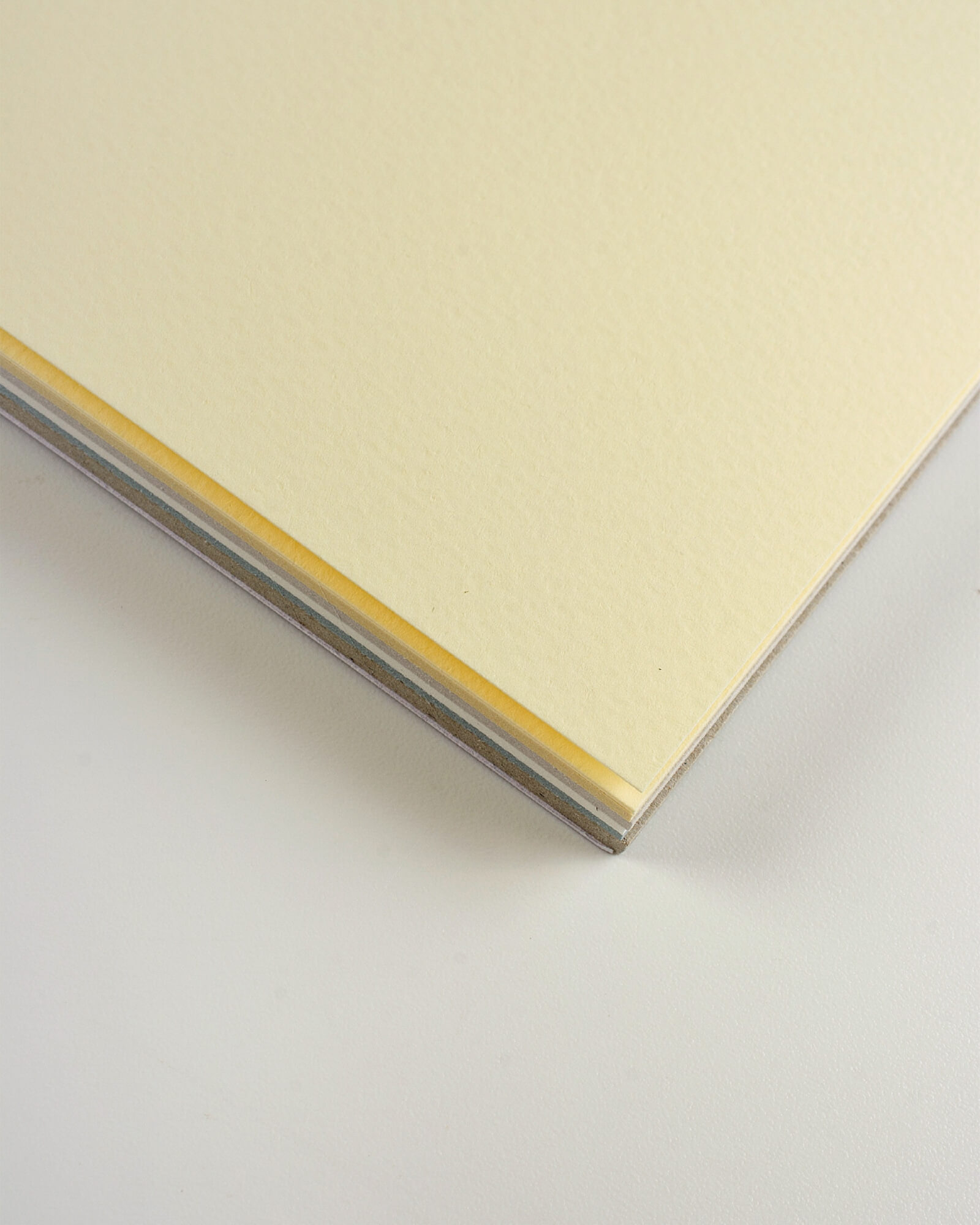 Альбом для пастели Tiziano 160г/м.кв 21x29,7см 6 цветов 30л склейка по 1 стороне