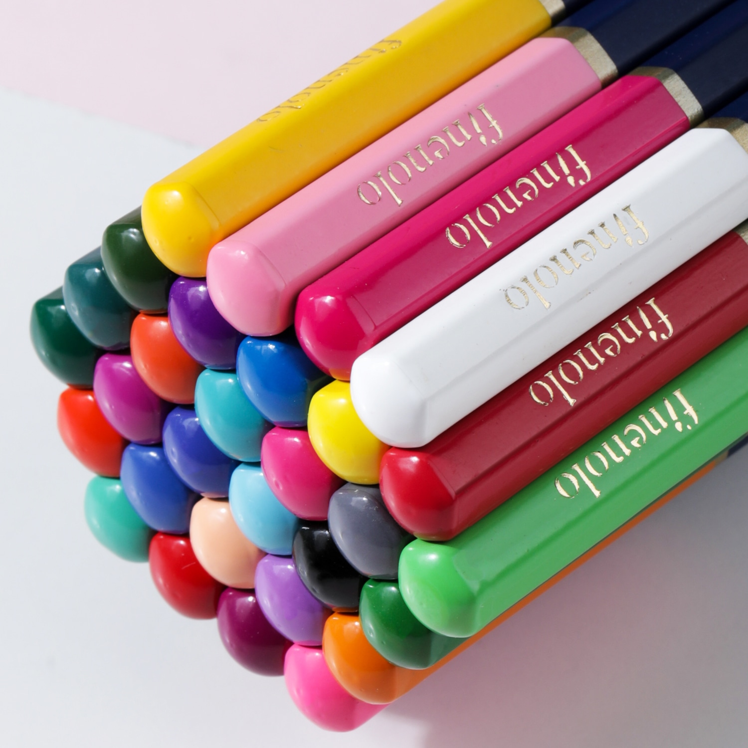Набор цветных карандашей Finenolo 72 цвета в металлическом пенале