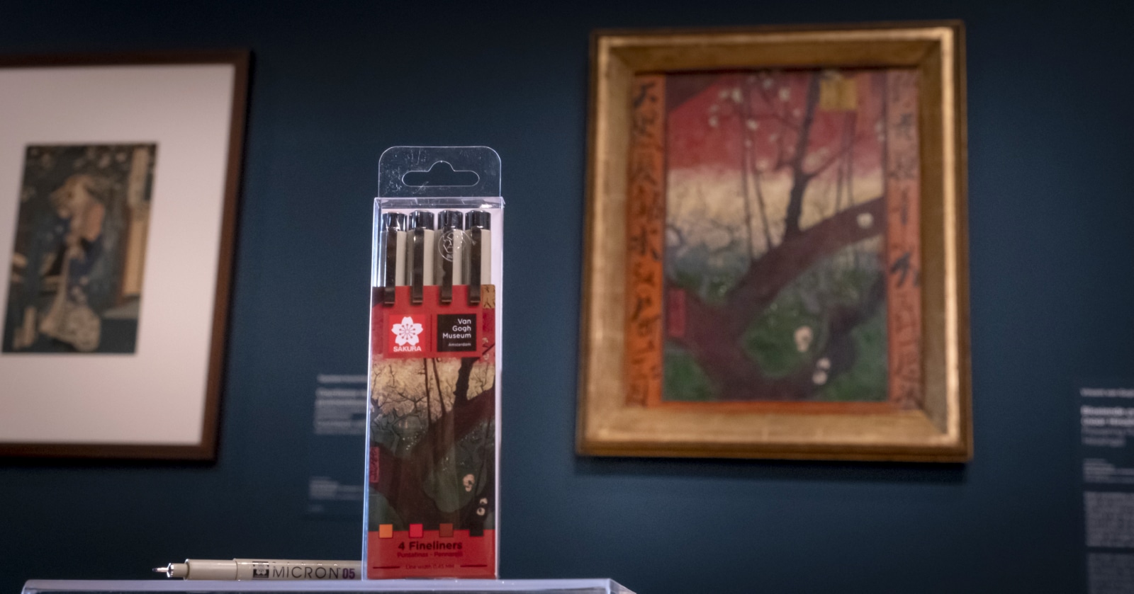 Набор капиллярных ручек Pigma Micron 4шт Van Gogh Museum (0.45мм оранжевый, красный, коричневый, черный)